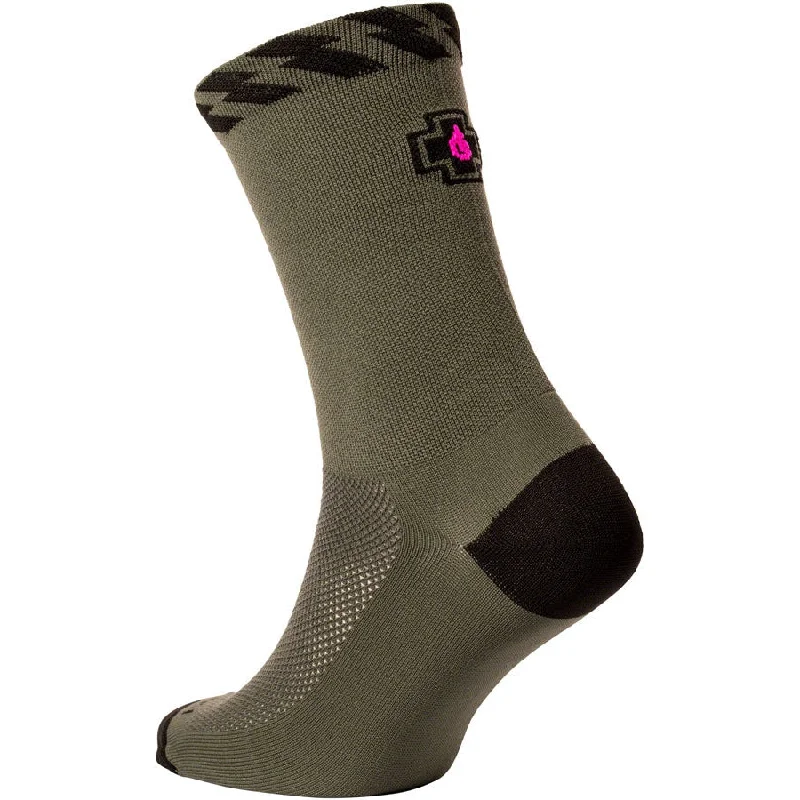 bicycle tire torsion-Tech Rider Men's Mountain Bike Socks - Green