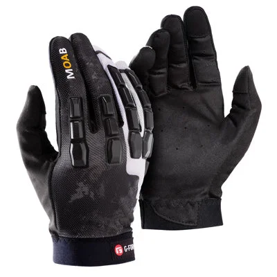 bicycle shoe efficiency-G-Form Gloves Moab 2   BLACK/WHITE